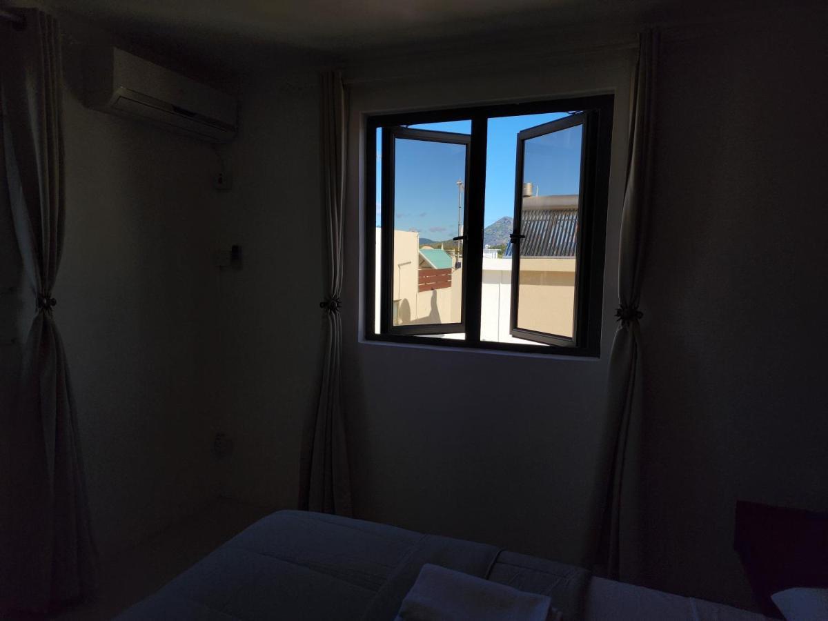 Sunsetview Beach Apartment Flic en Flac ภายนอก รูปภาพ